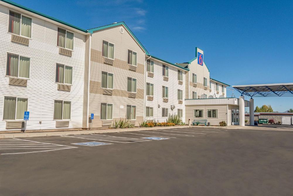 Motel 6-Redmond, OR